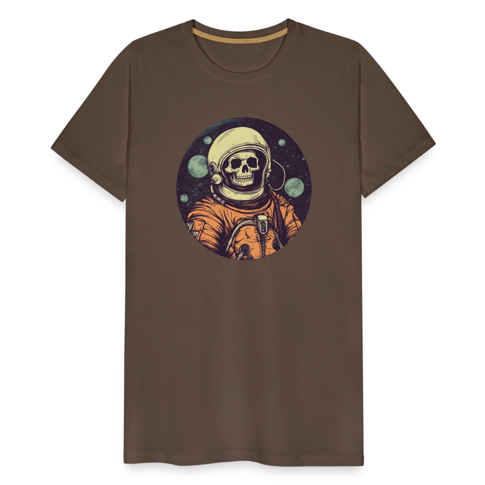 Gruseliges Skelett als Astronaut - Männer Premium T-Shirt - Edelbraun