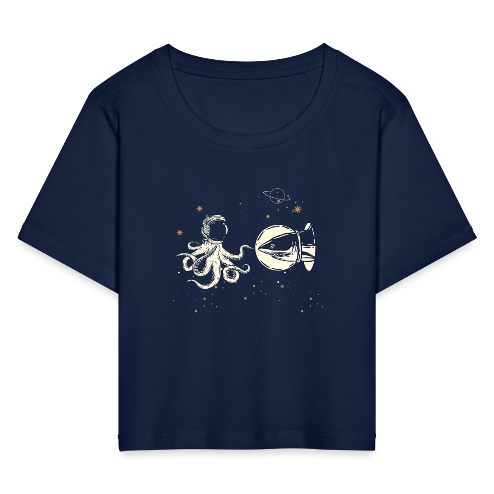 Begegnung zwischen Hai und Oktopus im Weltall - Frauen Crop Top - Light Navy