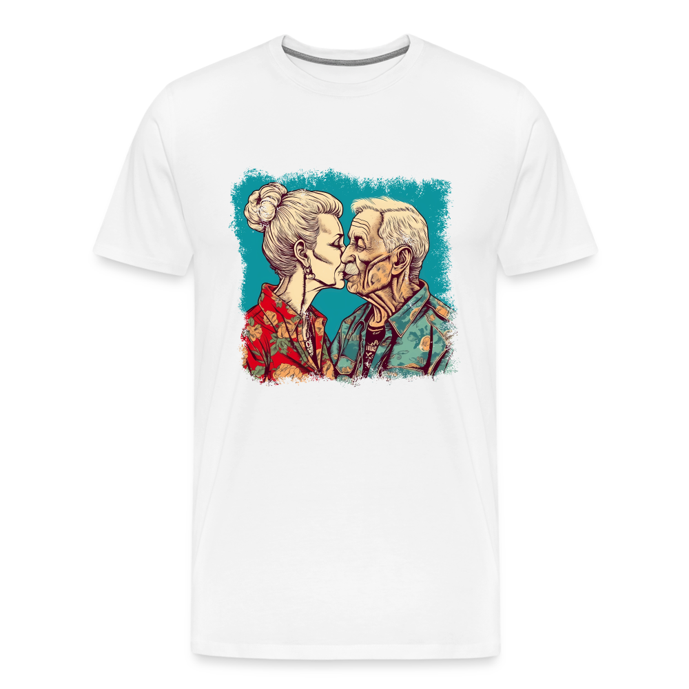 Küssendes Best Ager Pärchen mit Hawaiihemden - Männer T-Shirt - Weiß