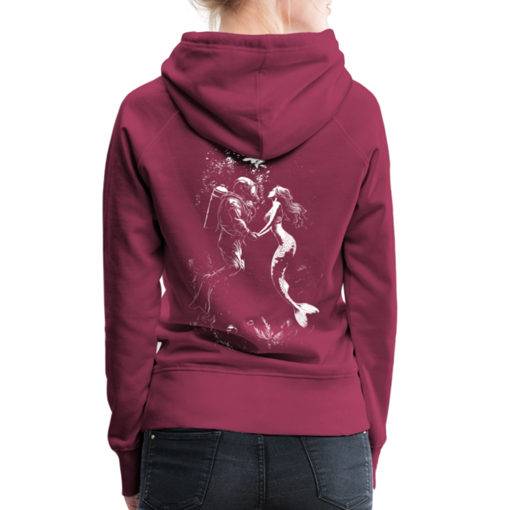 Taucher und Meerjungfrau - Frauen Premium Hoodie - Bordeaux