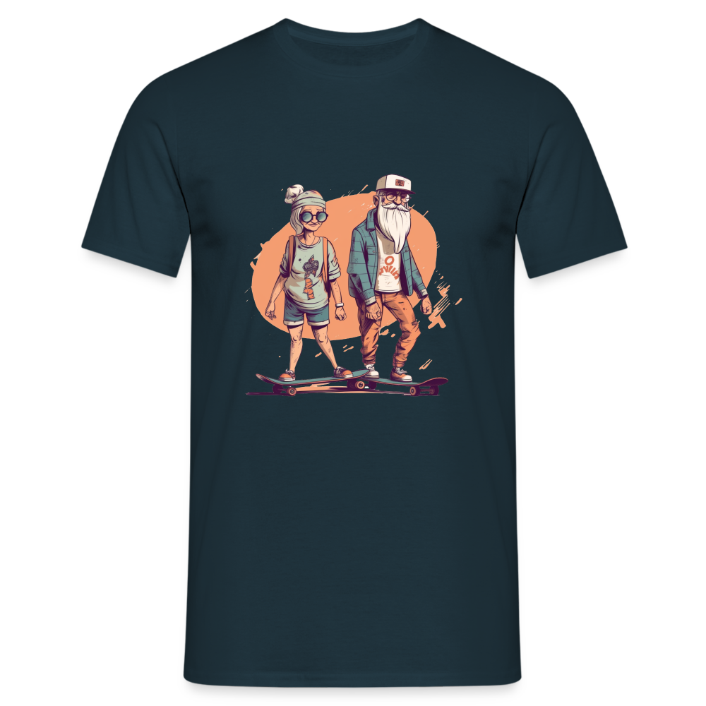Cooles älteres Pärchen als Skater Hipster - Männer T-Shirt - Navy