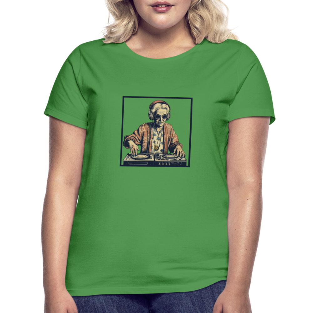 Coole alte Lady als DJane mit Kopfhörern - Frauen T-Shirt - Kelly Green