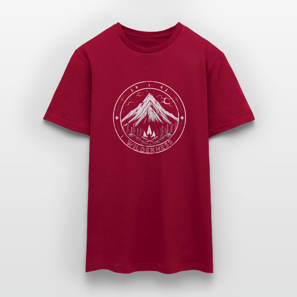 Cooles Wanderer Motiv mit Lagerfeuer - Männer T-Shirt - Ziegelrot