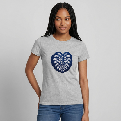Indigo Monstera - Frauen T-Shirt - by Artful Alchemist