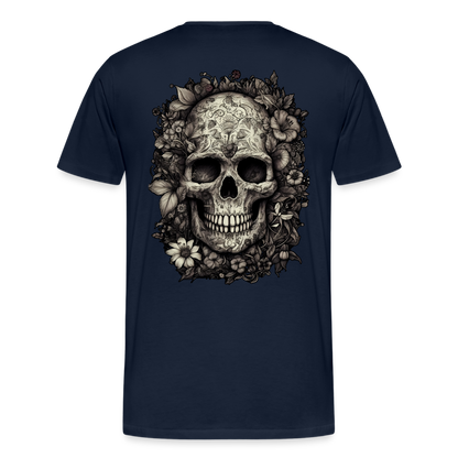 Boho Totenkopf mit Tattoos und Blumen - Männer Premium T-Shirt - by Artful Alchemist