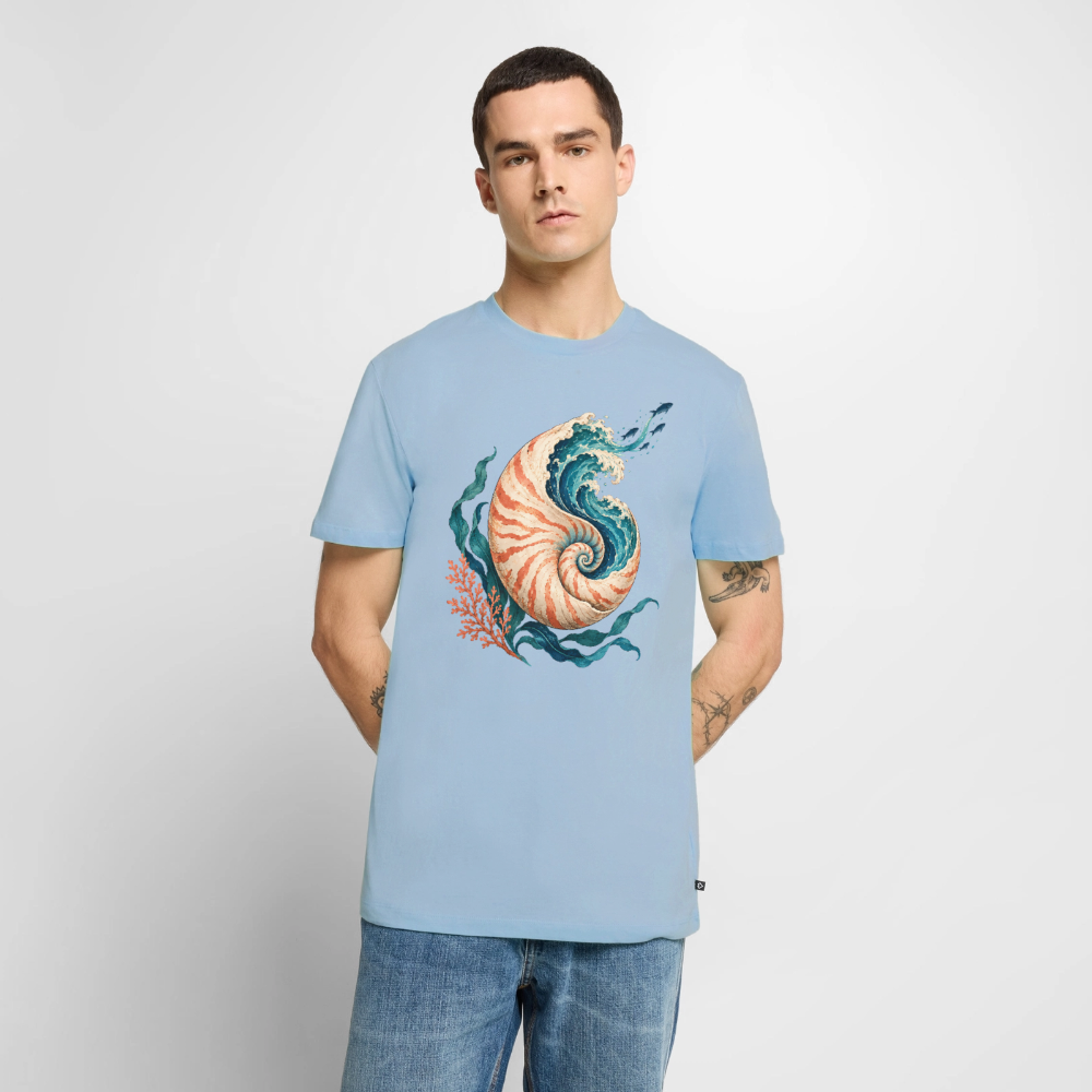 Nautilus Wave – Männer Premium T-Shirt - Hellblau