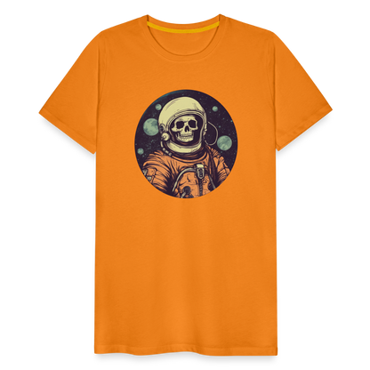 Gruseliges Skelett als Astronaut - Männer Premium T-Shirt - by Artful Alchemist