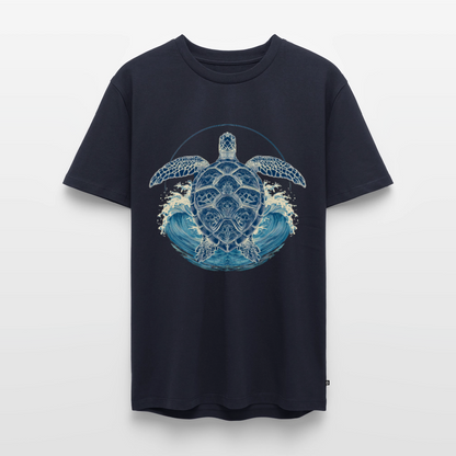 Ocean Spirit – Meeresschildkröte - Männer Premium T-Shirt - by Artful Alchemist