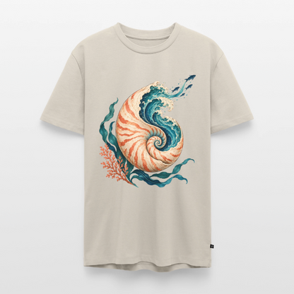 Nautilus Wave – Männer Premium T-Shirt - Beige