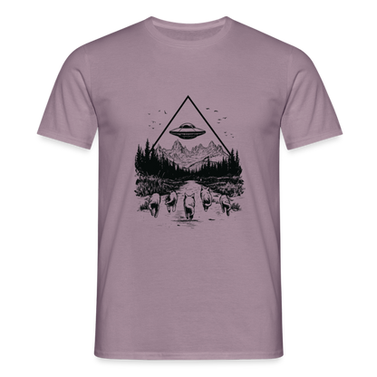 Katzen die in Richtung UFO laufen - Männer T-Shirt - by Artful Alchemist