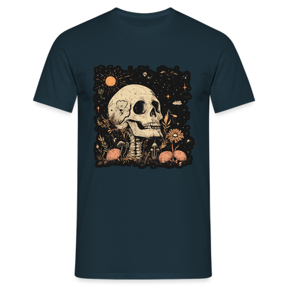 Boho Hippie Skelett im 60er, 70er Jahre Look - Männer T-Shirt - by Artful Alchemist