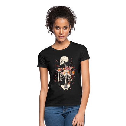 Skelett mit zarten Blumen im Boho Look - Frauen T-Shirt - by Artful Alchemist