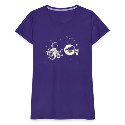 Begegnung zwischen Hai und Oktopus im Weltall - Frauen Premium T-Shirts - by Artful Alchemist