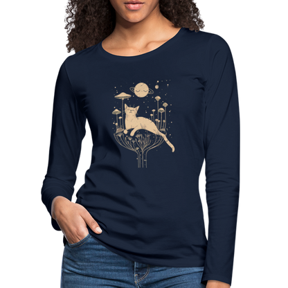 Surreales Katzen Motiv im Kosmos - Frauen Premium Langarmshirt - by Artful Alchemist