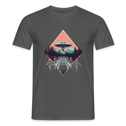 Retro UFO 80er Jahre Motiv - Surreale Skelette und Rolltreppe Richtung UFO - Männer T-Shirt - by Artful Alchemist