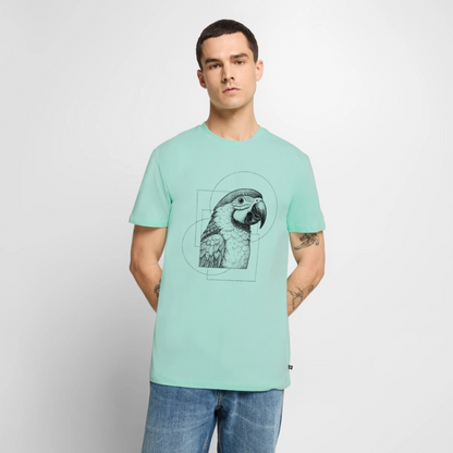 Hidden Jungle – Minimalist Parrot Dot-Art - Männer Premium T-Shirt - by Artful Alchemist