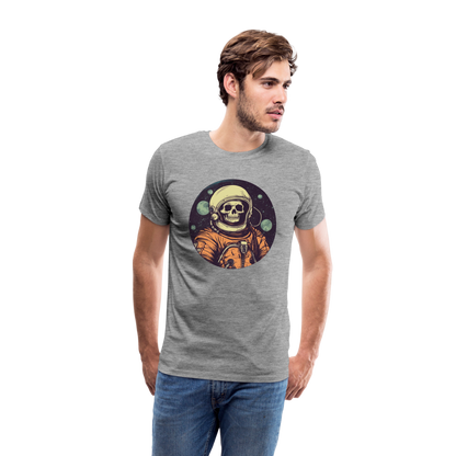 Gruseliges Skelett als Astronaut - Männer Premium T-Shirt - by Artful Alchemist