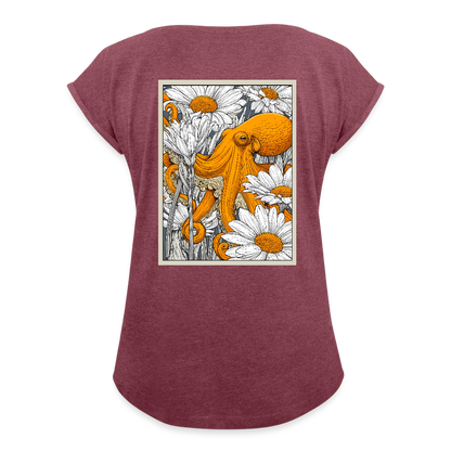 Vintage Oktopus im Blumenmeer - Frauen T-Shirt mit gerollten Ärmeln - by Artful Alchemist