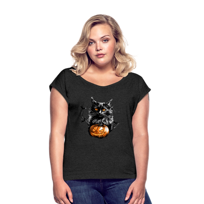 Schwarze Katze mit Halloween Kürbis - Frauen T-Shirt mit gerollten Ärmeln - by Artful Alchemist