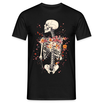 Skelett mit zarten Blumen im Boho Look - Männer T-Shirt - by Artful Alchemist
