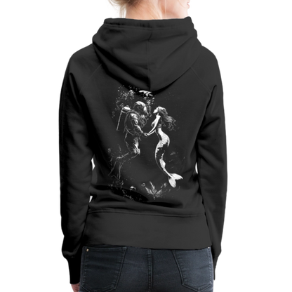 Taucher und Meerjungfrau - Frauen Premium Hoodie - by Artful Alchemist