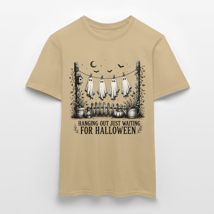 Hanging Out Just Waiting For Halloween - Männer T-Shirt - by Artful Alchemist