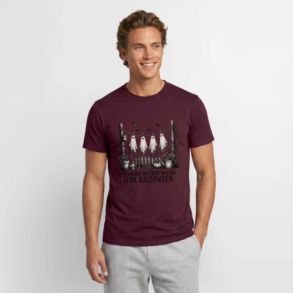 Hanging Out Just Waiting For Halloween - Männer T-Shirt - Ziegelrot
