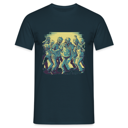 Tanzende Zombies - Gruseliges Zombie Motiv - Männer T-Shirt - by Artful Alchemist