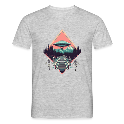 Retro UFO 80er Jahre Motiv - Surreale Skelette und Rolltreppe Richtung UFO - Männer T-Shirt - by Artful Alchemist