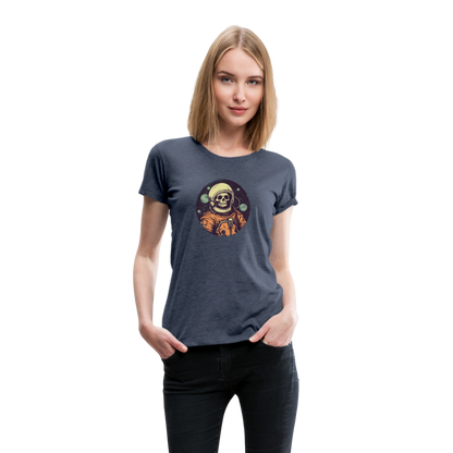 Gruseliges Skelett als Astronaut - Frauen Premium T-Shirt - by Artful Alchemist