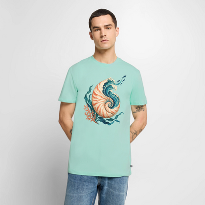 Nautilus Wave – Männer Premium T-Shirt - Mint 