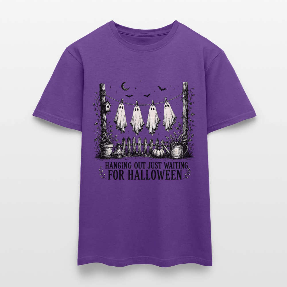 Hanging Out Just Waiting For Halloween - Männer T-Shirt - Lila