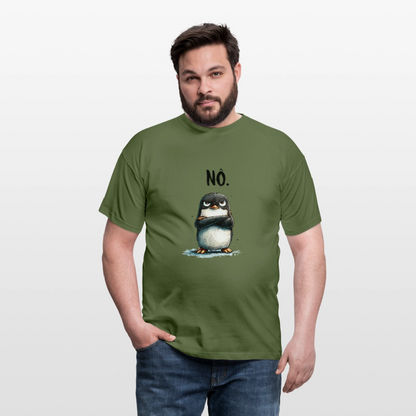 Grumpy Penguin "Nö" - Männer T-Shirt - by Artful Alchemist