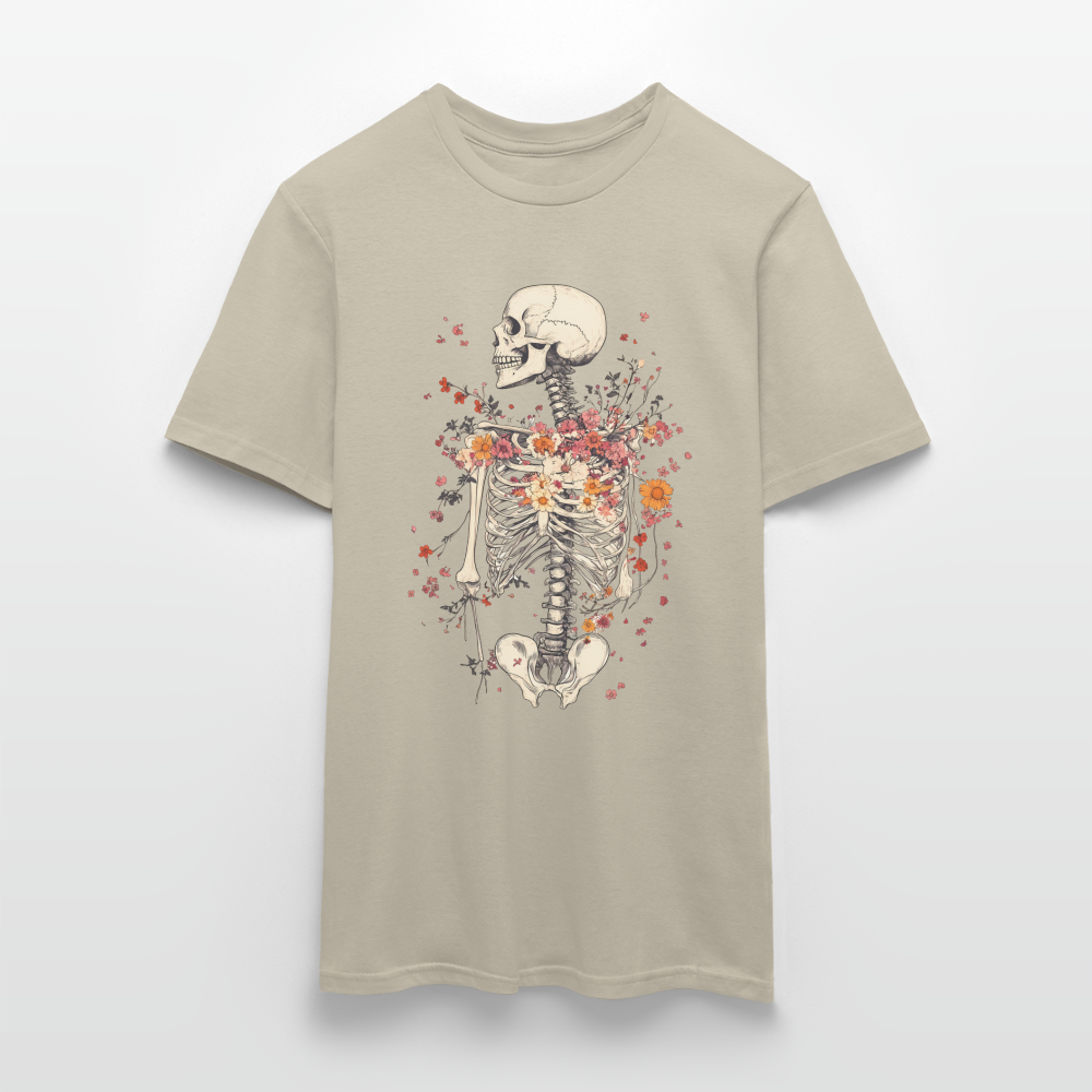 Skelett mit zarten Blumen im Boho Look - Männer T-Shirt - Sandbeige