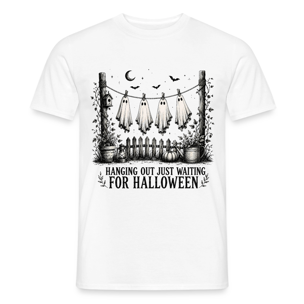 Hanging Out Just Waiting For Halloween - Männer T-Shirt - Weiß