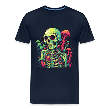 Horror Pilz Skelett - Happy Halloween - Männer Premium T-Shirt - by Artful Alchemist