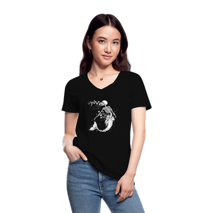 Florale Skelett Meerjungfrau - Klassisches Frauen-T-Shirt mit V-Ausschnitt - by Artful Alchemist