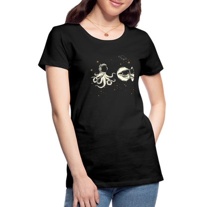 Begegnung zwischen Hai und Oktopus im Weltall - Frauen Premium T-Shirts - by Artful Alchemist