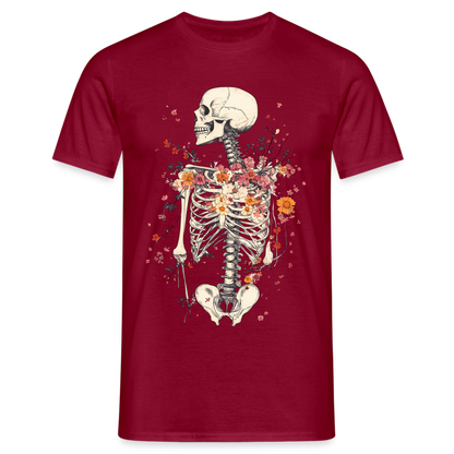 Skelett mit zarten Blumen im Boho Look - Männer T-Shirt - by Artful Alchemist