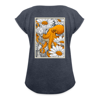Vintage Oktopus im Blumenmeer - Frauen T-Shirt mit gerollten Ärmeln - by Artful Alchemist