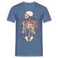 Skelett mit zarten Blumen im Boho Look - Männer T-Shirt - Taubenblau 