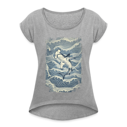 Vintage Hammerhai im japanischen inspirierten Tattoo Stil - Frauen T-Shirt mit gerollten Ärmeln - by Artful Alchemist