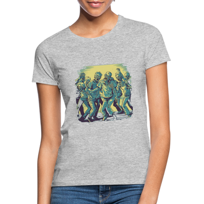 Tanzende Zombies - Gruseliges Zombie Motiv - Frauen T-Shirt - by Artful Alchemist