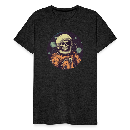 Gruseliges Skelett als Astronaut - Männer Premium T-Shirt - by Artful Alchemist