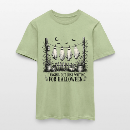 Hanging Out Just Waiting For Halloween - Männer T-Shirt - by Artful Alchemist