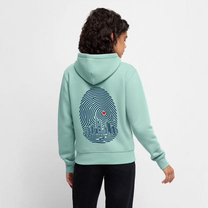 Frankfurt im Herzen - Frauen Premium Hoodie - by Artful Alchemist