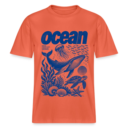Ocean – Relaxed Fit Unisex Bio-T-Shirt mit Wal und Meerestieren - Hellrot
