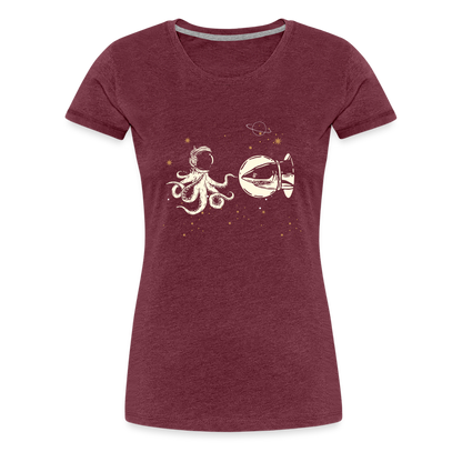 Begegnung zwischen Hai und Oktopus im Weltall - Frauen Premium T-Shirts - by Artful Alchemist