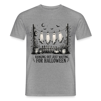 Hanging Out Just Waiting For Halloween - Männer T-Shirt - by Artful Alchemist
