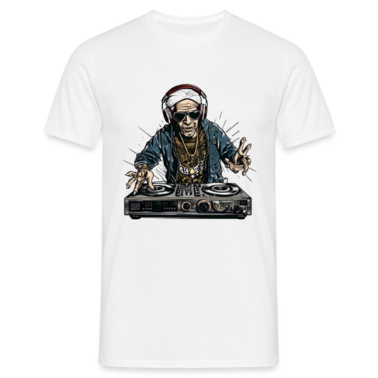 Cooler alter Mann als DJ Hipster mit Kopfhörern - Männer T-Shirt - Weiß